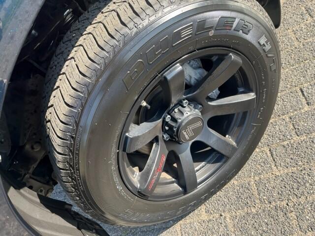 Toyota LAND CRUISER 2.8 D-4D- AUT 5DRS VAN BPM VRIJ /LEDER /CLIMA/CRUISE/ APPLE CAR PLAY NAVI GARANTIE ¤ 48.745 EXCL Auto in zeer goede staat / dealer onderhouden schade vrij FISCAAL VOORDELIG GRIJS KENTEKEN