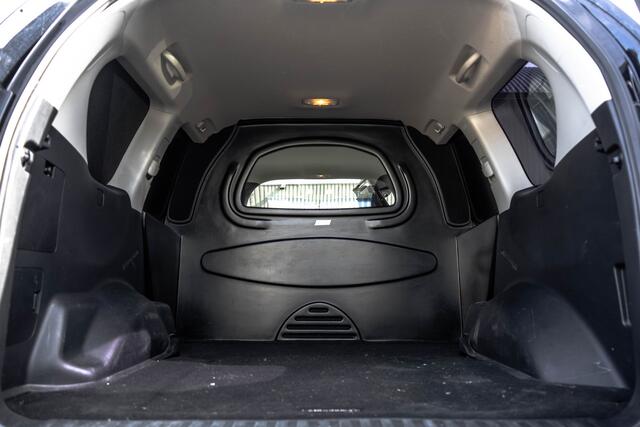 Toyota LAND CRUISER 2.8D-4D | 204 PK | 5DRS | 4x4 | Fabrieksgarantie | Dealer onderhouden | Cruise | Airco | Trekhaak