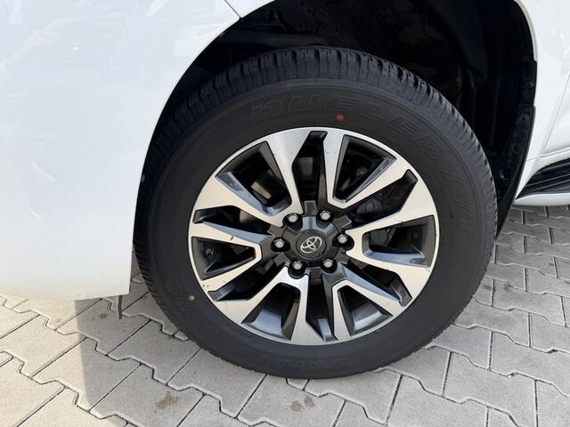 Toyota LAND CRUISER 2.8 D-4D Professional Window Van | Trekhaak
