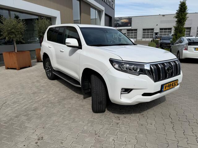 Toyota LAND CRUISER 2.8 D-4D Professional Window Van | Trekhaak