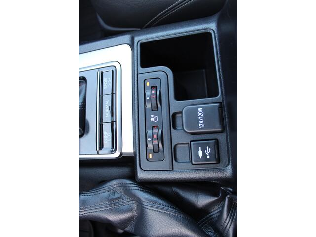 Toyota LAND CRUISER 2.8 D-4D-F Executive Window Van | Rijklaar | Trekhaak | Parelmoerlak | Opendak | Stoelverwarming | Memory | Leder | Dodehoek