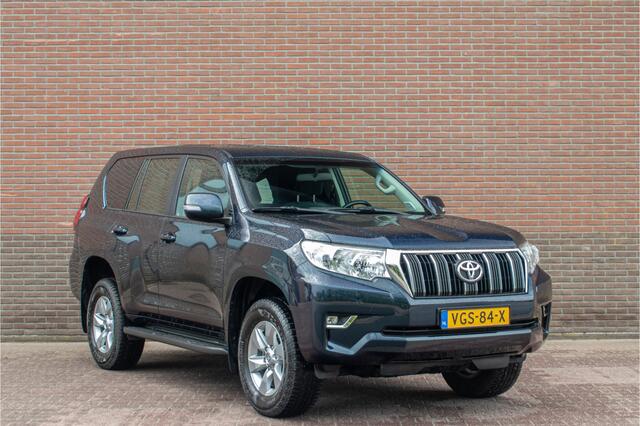 Toyota LAND CRUISER 2.8 D-4D-F Blind Van, 107.000km NAP, Camera, DAB+, Keyless, Trekhaak, Navigatie, LED.