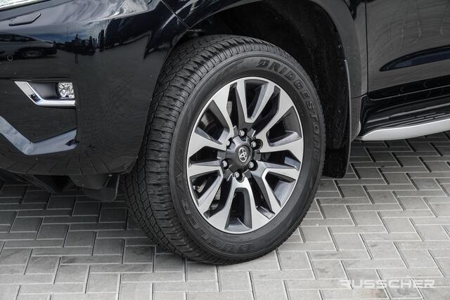 Toyota LAND CRUISER 2.8 D-4D-F Challenger 204Pk Aut. | Grijs kenteken | Leder | Achteruitrijcamera | Trekhaak | 19''