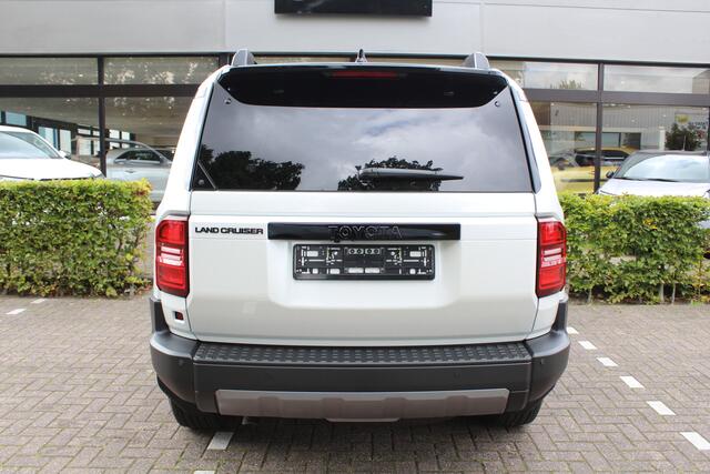 Toyota LAND CRUISER 2.8 D-4D Professional 5p. | Rijklaar | Panodak | Parelmoer | Leder | Memory | Camera's | JBL | HUD | LED | Stoelverwarming/koeling