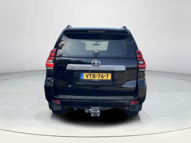 Toyota LAND CRUISER 2.8 D-4D-F Challenger Window Van | Trekhaak | Stoelverwarming | CarPlay