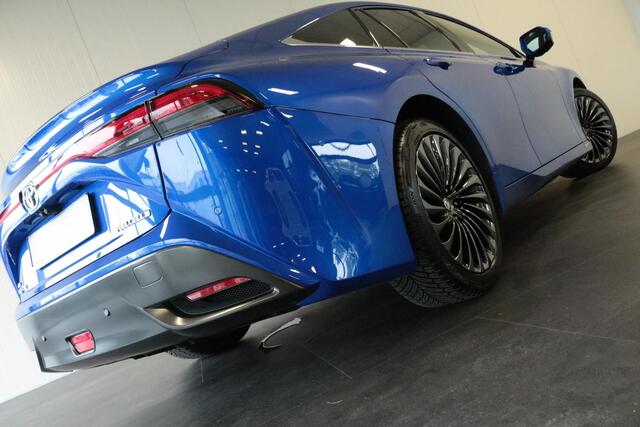 Toyota Mirai Prestige, Panoramadak