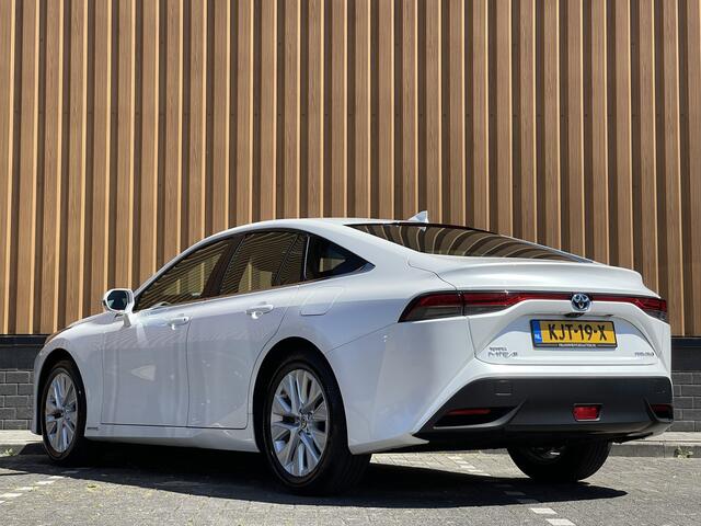Toyota Mirai Dynamic | Apple Carplay | Android Auto | Keyless Go/Entry | DAB | Camera Achter | Spraakbediening | Rijmodus Regeling |