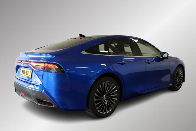 Toyota Mirai Prestige, Panoramadak, Leder