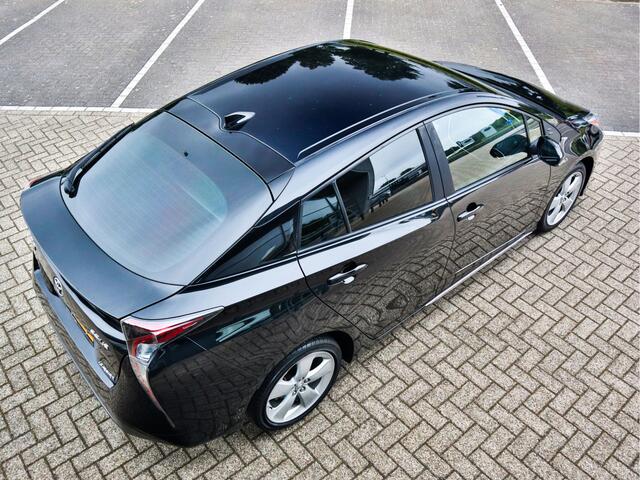 Toyota PRIUS 1.8 First Edition ECC-Airco Navi+BT+DAB Cr.Control Camera Stoel.Verw 17"LMV