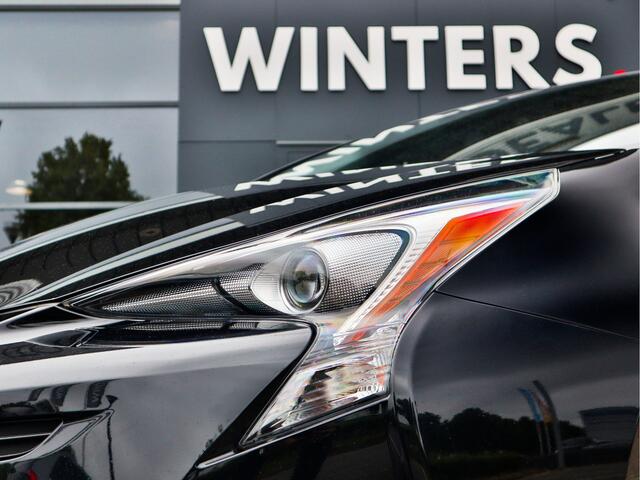 Toyota PRIUS 1.8 First Edition ECC-Airco Navi+BT+DAB Cr.Control Camera Stoel.Verw 17"LMV