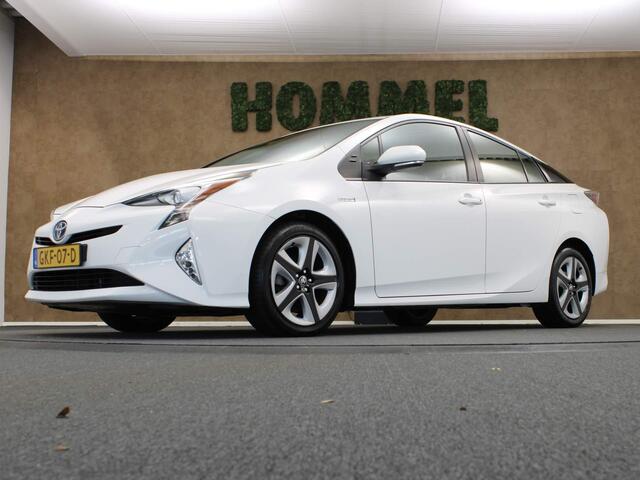 Toyota PRIUS 1.8 Active - NAVIGATIE - TELEFOONOPLADER - DAB AUDIO - ACHTERUITRIJCAMERA - DODEHOEK DETECTIE - HEAD UP DISPLAY - VOLLEDIGE ONDERHOUDSHISTORIE AANWEZIG - ONDERSCHEIDEND DESIGN -17 INCH WIELEN - KEYLESS ENTRY/ START - LICHT/ REGENSENSOR