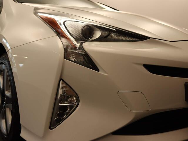 Toyota PRIUS 1.8 Active - NAVIGATIE - TELEFOONOPLADER - DAB AUDIO - ACHTERUITRIJCAMERA - DODEHOEK DETECTIE - HEAD UP DISPLAY - VOLLEDIGE ONDERHOUDSHISTORIE AANWEZIG - ONDERSCHEIDEND DESIGN -17 INCH WIELEN - KEYLESS ENTRY/ START - LICHT/ REGENSENSOR