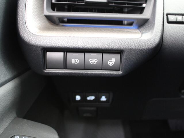 Toyota PRIUS 2.0 Plug-in Solar Edition E7000,- korting | Solar roof | 19" lichtmetalen velgen