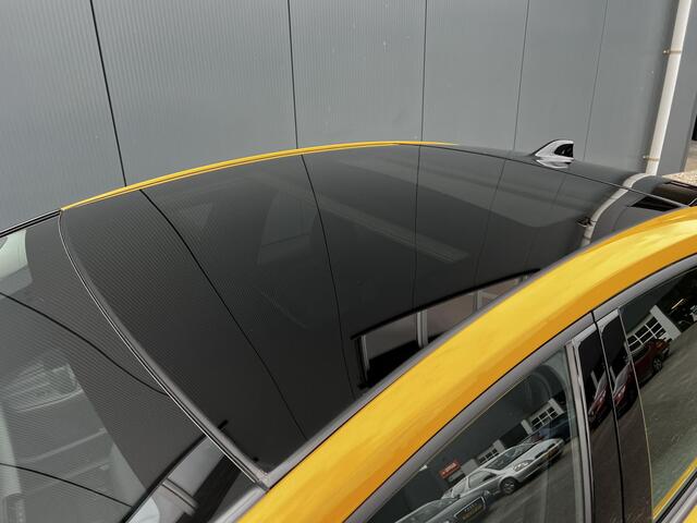 Toyota PRIUS 2.0 Plug-in Executive Panoramadak |stoel/stuur verw. | HUD | digi-spiegel |