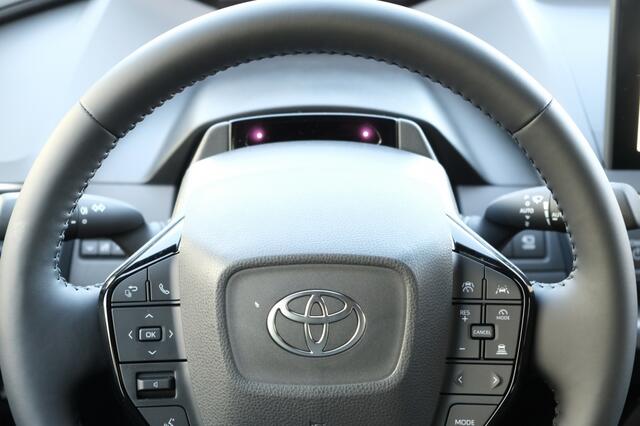 Toyota PRIUS Plug-in Hybrid 220PK Solar Edition Automaat | Solar roof (zonnep