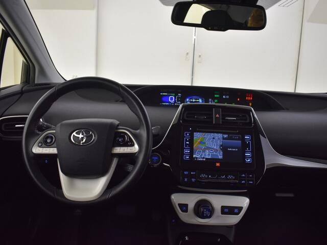 Toyota PRIUS 1.8 Dynamic | Trekhaak | JBL | Stoelverwarming | Parkeersensoren