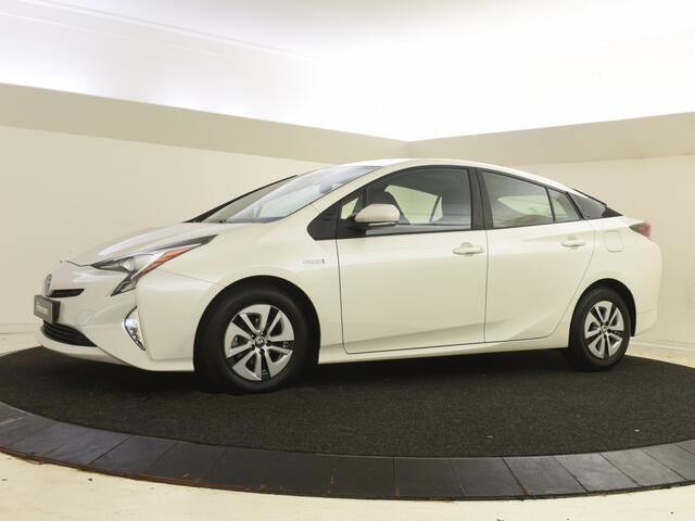Toyota PRIUS 1.8 Dynamic | Trekhaak | JBL | Stoelverwarming | Parkeersensoren
