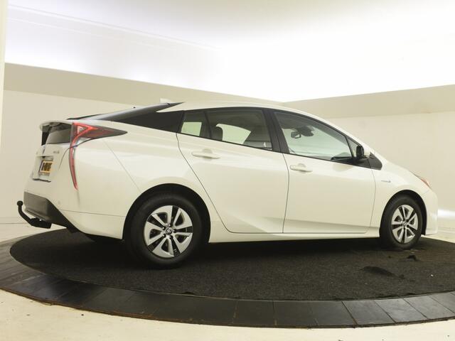Toyota PRIUS 1.8 Dynamic | Trekhaak | JBL | Stoelverwarming | Parkeersensoren