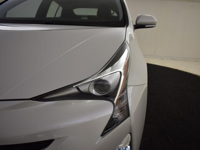 Toyota PRIUS 1.8 Dynamic | Trekhaak | JBL | Stoelverwarming | Parkeersensoren