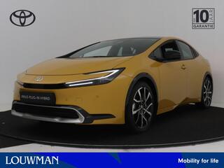 toyota-prius-2.0-plug-in-solar-edit