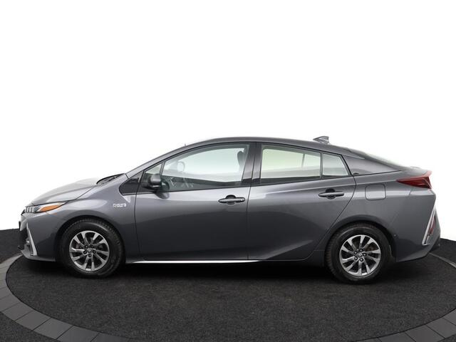 Toyota PRIUS 1.8 Plug-in Executive | Navigatie | Lederen bekleding | Parkeer sensoren | Head-up display |
