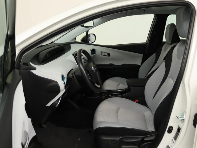 Toyota PRIUS 1.8 Executive Limited | JBL | 360 Camera | Parkeersensoren | Head up Display | LM velgen | Stoelverwarming | Navigatie | Cruise Control Adaptief | Climate Control |