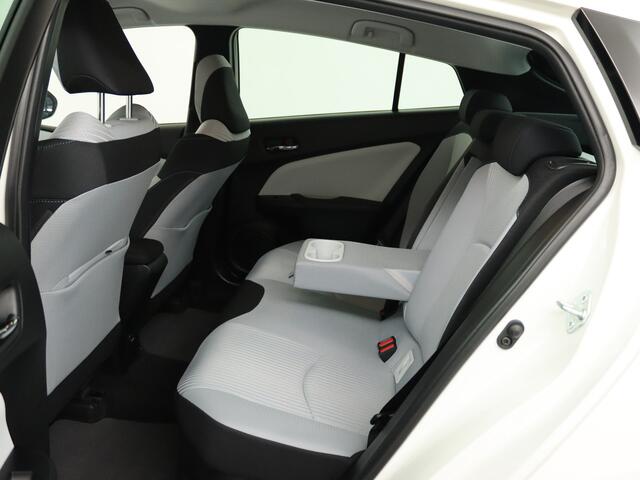 Toyota PRIUS 1.8 Executive Limited | JBL | 360 Camera | Parkeersensoren | Head up Display | LM velgen | Stoelverwarming | Navigatie | Cruise Control Adaptief | Climate Control |