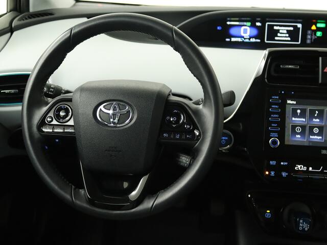 Toyota PRIUS 1.8 Executive Limited | JBL | 360 Camera | Parkeersensoren | Head up Display | LM velgen | Stoelverwarming | Navigatie | Cruise Control Adaptief | Climate Control |