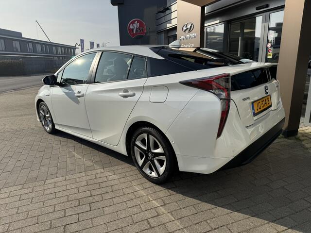 Toyota PRIUS 1.8 Executive | Navigatie | Leder | Achteruitrijcamera | Draadlo