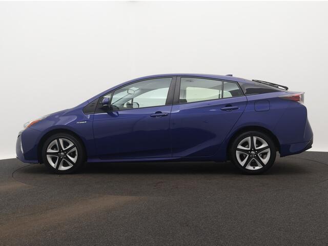 Toyota PRIUS 1.8 Black Edition Limited | Dodehoek Ass. | LM velgen | Trekhaak | Cruise Control Adaptief | Climate Control | Navigatie |