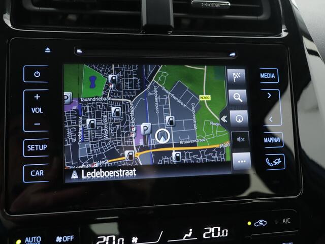Toyota PRIUS 1.8 Black Edition Limited | Dodehoek Ass. | LM velgen | Trekhaak | Cruise Control Adaptief | Climate Control | Navigatie |