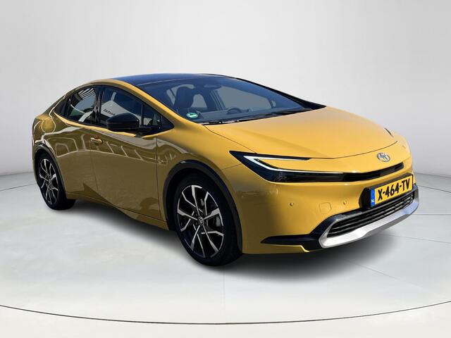 Toyota PRIUS 2.0 Plug-in Executive | Panoramadak | Stoel- + stuurverwarming | Navigatie | Parkeersensoren |