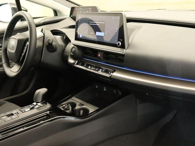 Toyota PRIUS 2.0 Plug-in Executive - DEMO MODEL - NAVIGATIE - ACHTERUITRIJCAMERA - ELEKTRISCHE ACHTERKLEP - STOEL EN STUUR VERWARMING - DODEHOEK DETECTIE - PARKEERSENOSREN VOOR EN ACHTER - CAMERABEELD IN BINNENSPIEGEL