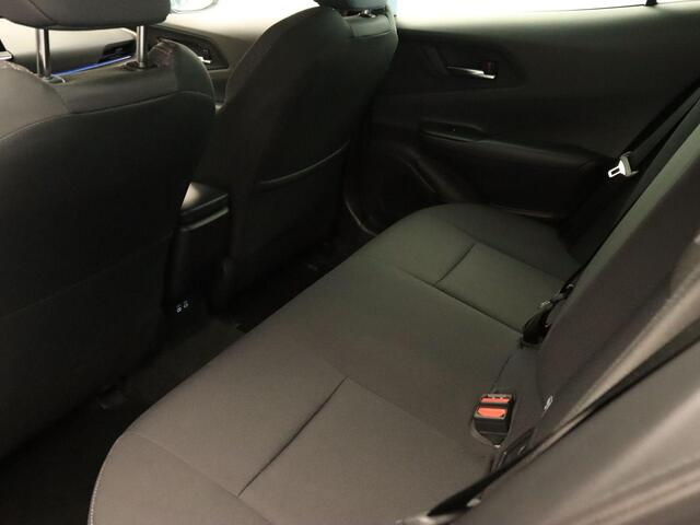 Toyota PRIUS 2.0 Plug-in Executive - DEMO MODEL - NAVIGATIE - ACHTERUITRIJCAMERA - ELEKTRISCHE ACHTERKLEP - STOEL EN STUUR VERWARMING - DODEHOEK DETECTIE - PARKEERSENOSREN VOOR EN ACHTER - CAMERABEELD IN BINNENSPIEGEL