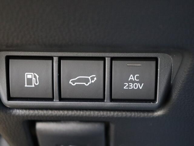 Toyota PRIUS 2.0 Plug-in Hybrid 220 Executive I Navigatie I Climate Control I Cruise Control Adaptief I Camera I Panoramadak I