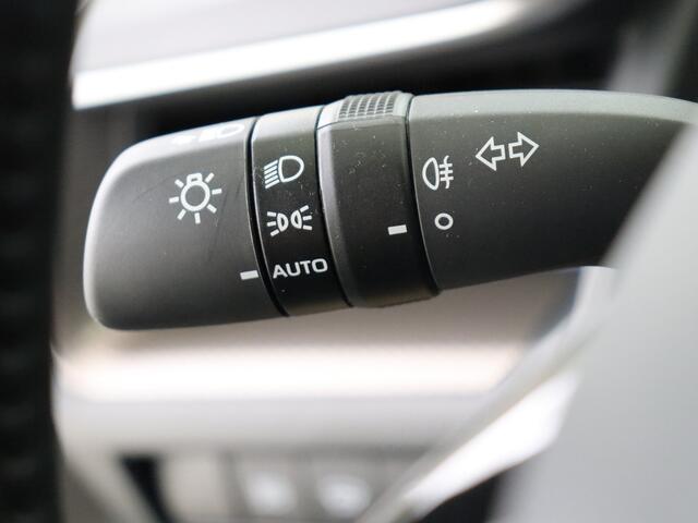 Toyota PRIUS 2.0 Plug-in Hybrid 220 Executive I Navigatie I Climate Control I Cruise Control Adaptief I Camera I Panoramadak I
