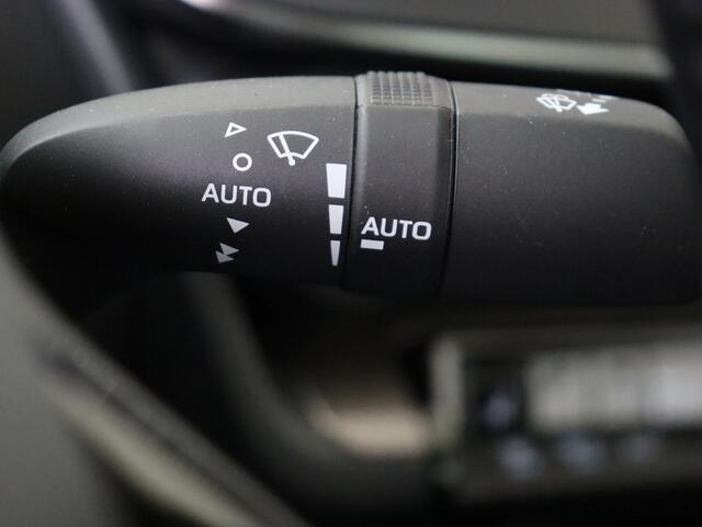 Toyota PRIUS 2.0 Plug-in Hybrid 220 Executive I Navigatie I Climate Control I Cruise Control Adaptief I Camera I Panoramadak I