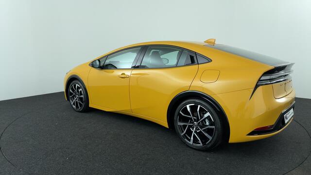 Toyota PRIUS 2.0 Plug-in Executive / Demo-voordeel!