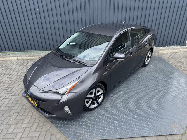 Toyota PRIUS 1.8 Dynamic | Trekhaak | PDC Achter | JBL | Navi | BSM | Rijklaar!!