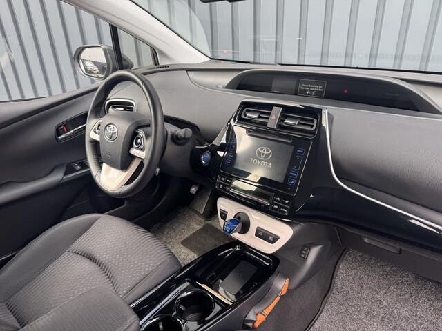 Toyota PRIUS 1.8 Dynamic | Trekhaak | PDC Achter | JBL | Navi | BSM | Rijklaar!!