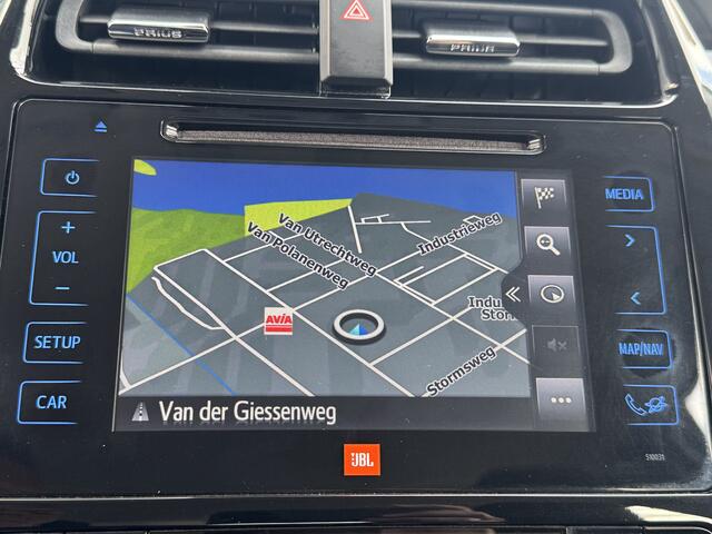 Toyota PRIUS 1.8 Dynamic | Trekhaak | PDC Achter | JBL | Navi | BSM | Rijklaar!!