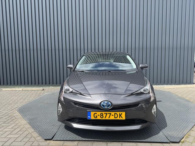 Toyota PRIUS 1.8 Dynamic | Trekhaak | PDC Achter | JBL | Navi | BSM | Rijklaar!!