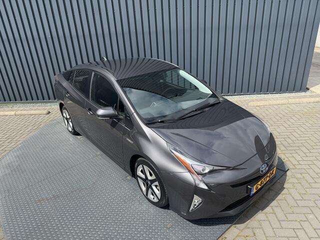 Toyota PRIUS 1.8 Dynamic | Trekhaak | PDC Achter | JBL | Navi | BSM | Rijklaar!!