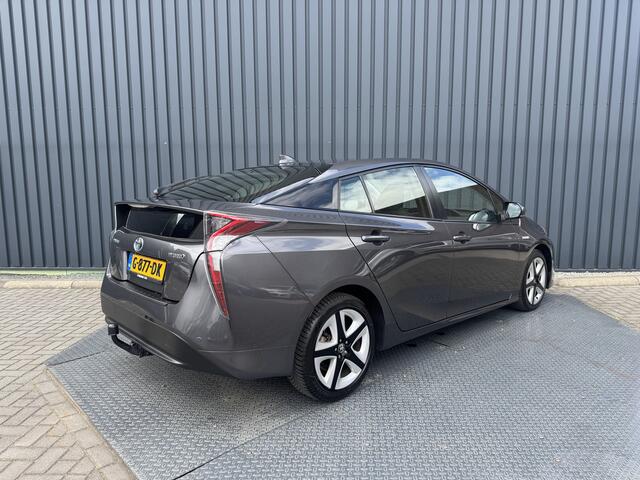 Toyota PRIUS 1.8 Dynamic | Trekhaak | PDC Achter | JBL | Navi | BSM | Rijklaar!!