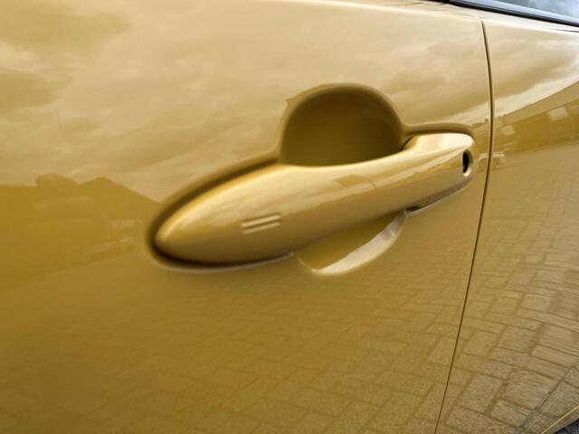 Toyota PRIUS 2.0 Plug-in Executive | All-in prijs | Apple/Android | Camera | Stoelverwarming |