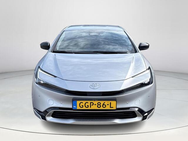 Toyota PRIUS 2.0 Plug-in Executive **NAVIGATIE/ STOEL EN STUURWIELVERWARMING/ DODEHOEK DETECTIE/ CAMERABEELD IN BINNENSPIEGEL/ 36 MAANDEN GARANTIE**