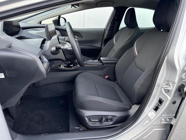 Toyota PRIUS 2.0 Plug-in Executive **NAVIGATIE/ STOEL EN STUURWIELVERWARMING/ DODEHOEK DETECTIE/ CAMERABEELD IN BINNENSPIEGEL/ 36 MAANDEN GARANTIE**