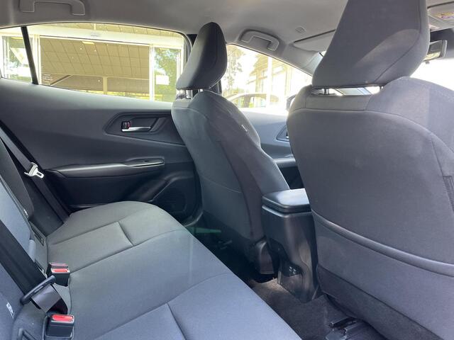 Toyota PRIUS 2.0 Plug-in Executive | 19 inch | Parelmoer lak | CarPlay | Android Auto