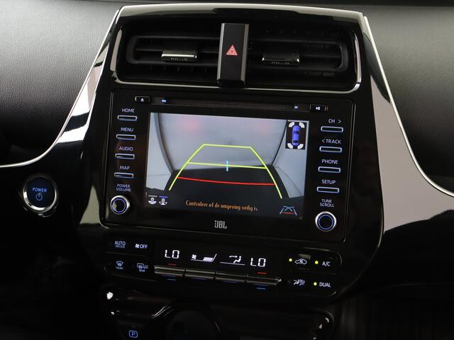 Toyota PRIUS 1.8 Executive | LED | Head-Up Display | Parkeersensoren met assistent functie | Cruise Control Adaptive |