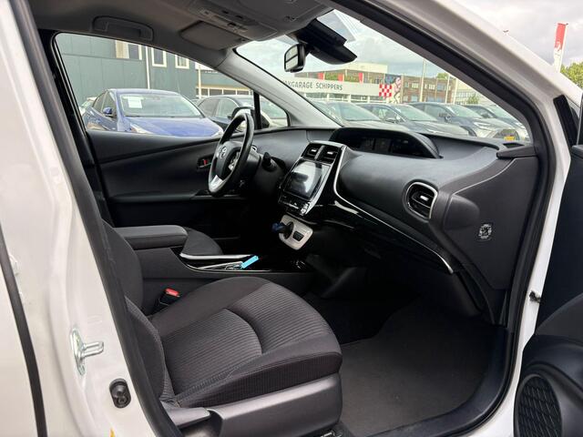 Toyota PRIUS 1.8 Plug-in Business Plus | HUD | Camera | adapt. cruise-control |